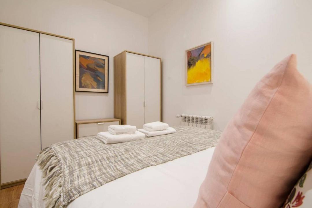 Tres Peces, 34 Apartamento